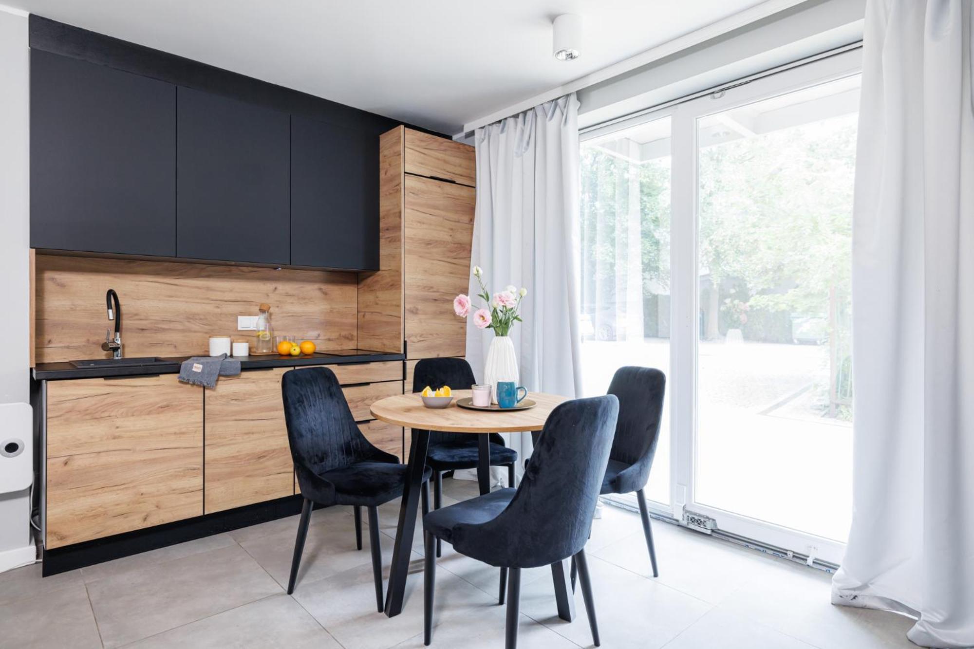 Apartment Roomsy - Silver Moon *